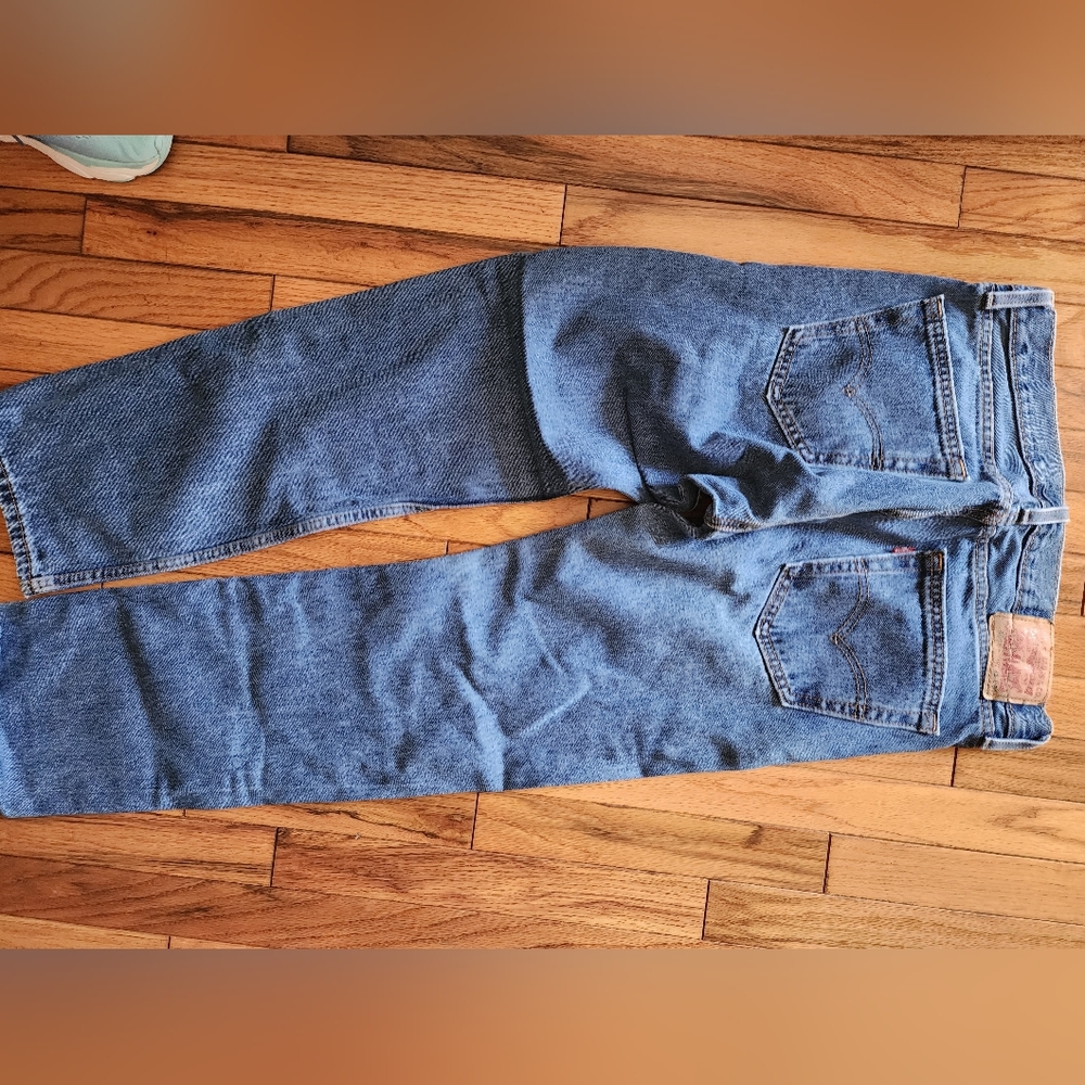 Men's Levi's relaxed 505, 31x30 Great condition, no holes, rips, or stains.